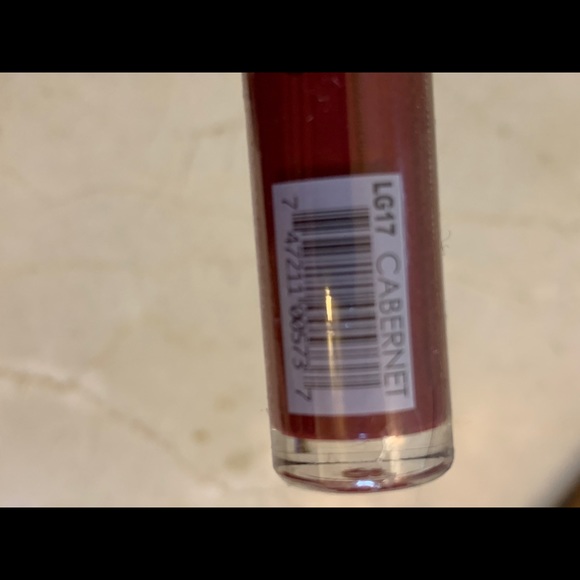 NWT Crown Cabernet Color Pro Lip Gloss LG17 - Picture 4 of 4
